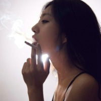 社会姐吸烟霸气头像图片