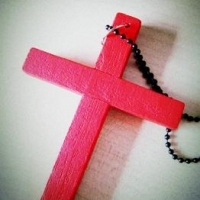 红色十字架头像