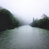 大雾朦胧风景头像图片